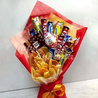 Букет из конфет и сухофруктов